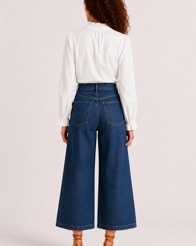 Blusa Con detalles en Perforado de Algodón