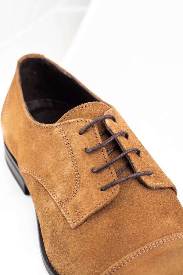 Zapato Clasico Ante Cordones Camel